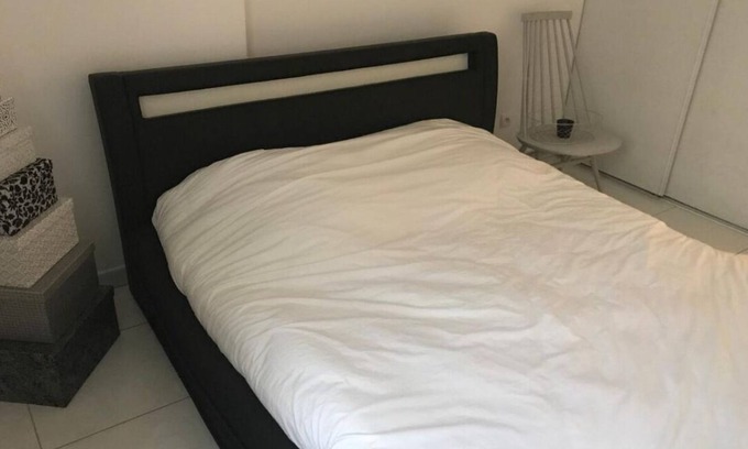La Demi - Lune Apartment | Appartement Avec Piscine et Garage à Tassin
