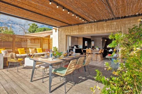 Calvi Apartment | Appartement "Jasmin" 3 chambres avec grande terrasse 6 à 8 personnes