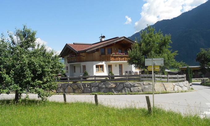 Ried im Zillertal Apartment | Appartement Johannes