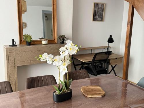 Dernier Sou Apartment | Appartement l'écho des remparts