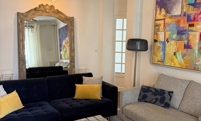 Chatillon Apartment | Appartement Luxe & Confort, Decoration Chic Parisien