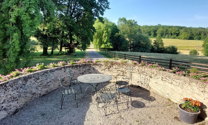 Dombrot-sur-Vair Apartment | Appartement Meublé Tourisme