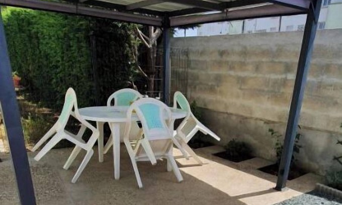 Tonnay-Charente Apartment | Appartement Mitoyen, Commerces à Proximité, à 5 km Cure Thermale de Rochefort