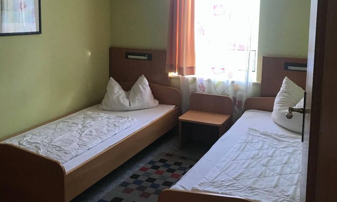 Kotzting Apartment | Appartement mit Tiefgaragenstellplatz und kostenfreiem Eintritt ins AQACUR