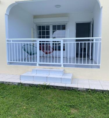 Le Gosier Apartment | Appartement moderne au Gosier avec jardin et terrasse