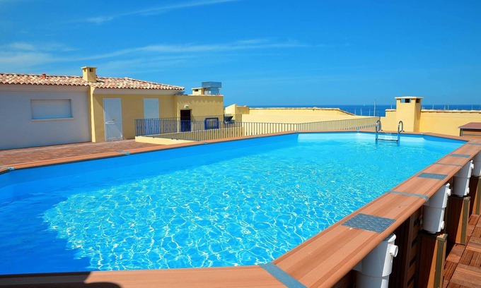 Solenzara Condo | Appartement Modeste | Piscine sur le Toit