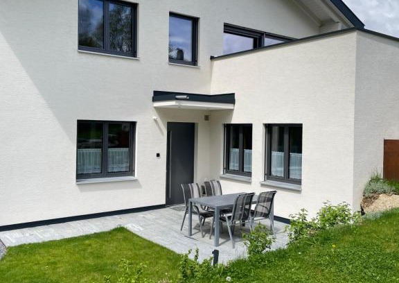 Buerserberg Apartment | Appartement Mona