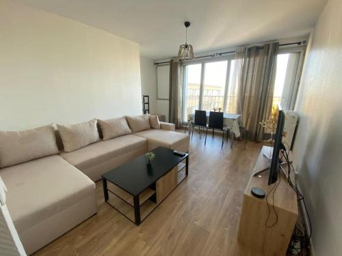 Plateau - Mont-Valerien Apartment | Appartement - Nanterre