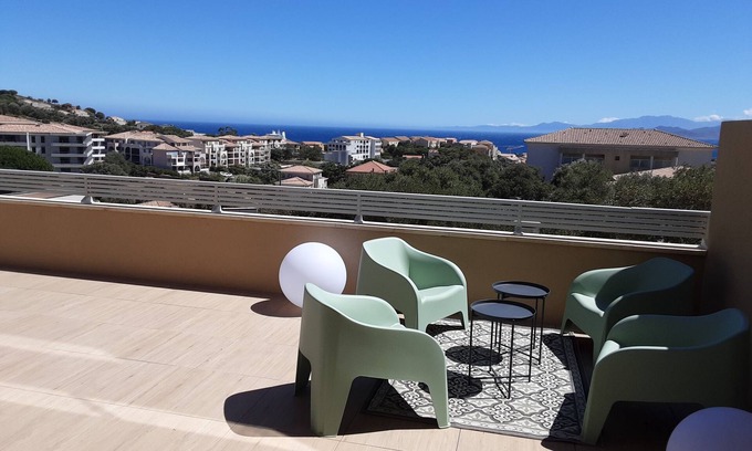 Santa-Reparata-di-Balagna Apartment | Appartement Neuf de 84 m2 Avec Terrasse de 60 m2 vue mer