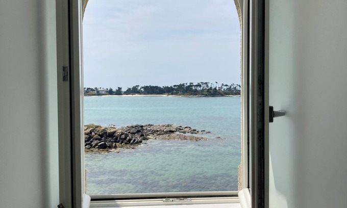 Berven Apartment | Appartement Neuf vue mer Dans Villa de Charme