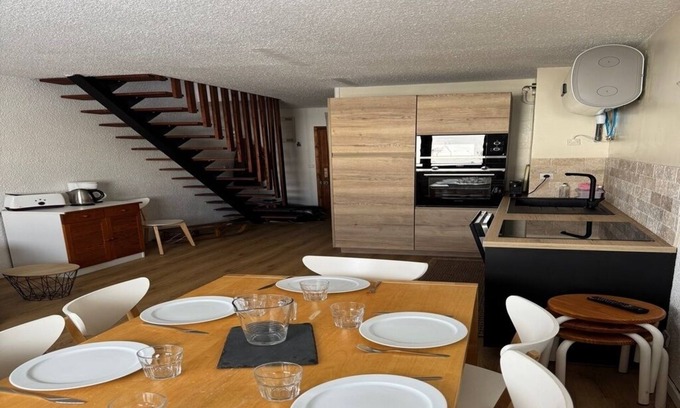Cadeilhan-Trachere Apartment | Appartement Pla D'adet St Lary Classé 2 Étoiles au Pied des Pistes