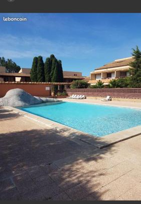 Saint-Cyprien Apartment | Appartement piscine golf