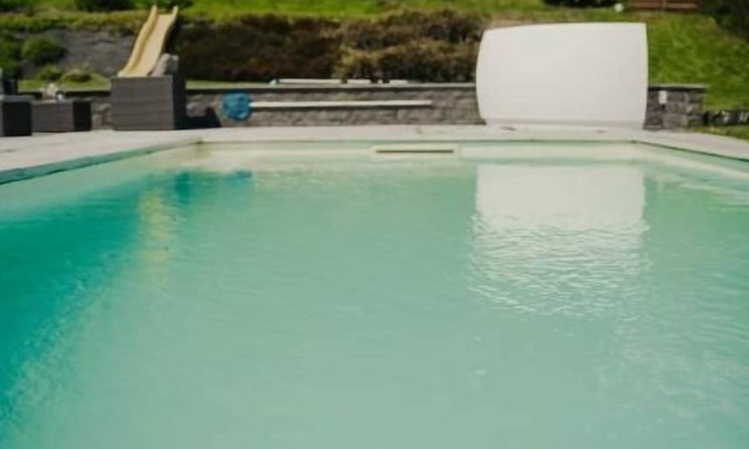 Sclayn Apartment | Appartement Privatif Jacuzzi Intérieur, Jardin et Piscine