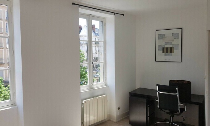 Miroir - Batignolles Apartment | Appartement Proche du Musée