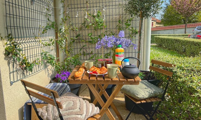 Provins Apartment | Appartement Provinois lumineux avec place de parking