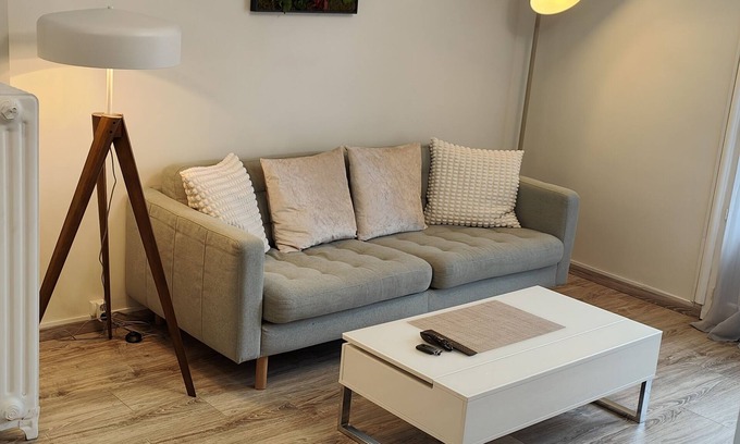 Gieres Apartment | Appartement Rénové Avec Place de Parking Dans Résidence Fermée et Sécurisée