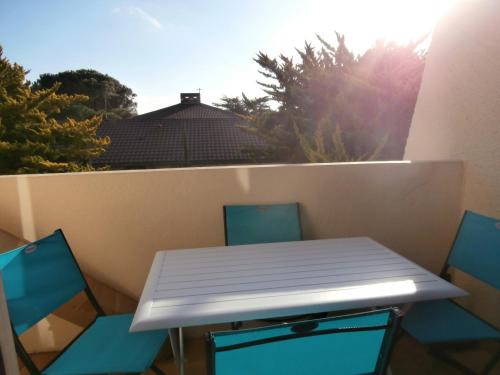 Le Penon Apartment | Appartement Rénové avec Balcon, Proche Plage et Marché – 4 Pers, Calme & Confort à Seignosse - FR-1-239-460