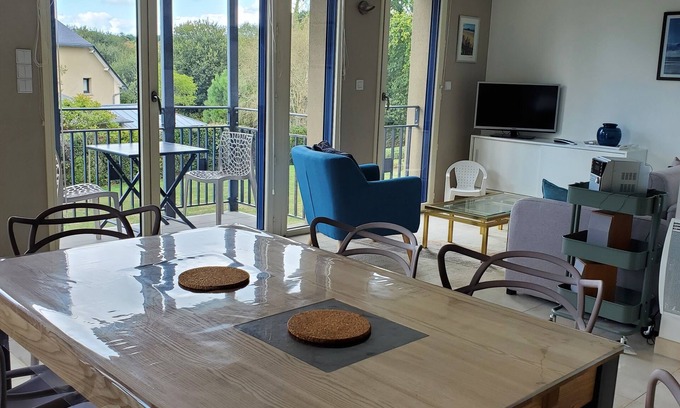 Dinard Apartment | Appartement Résidentiel, 60m2, 200m Plage du Port Blanc, Calme