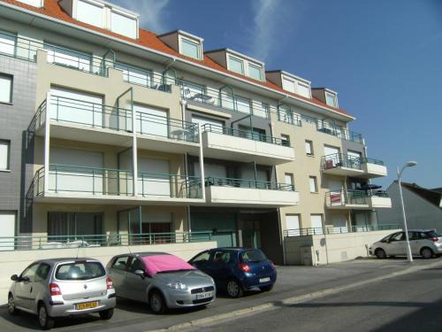 Fort-Mahon-Plage Apartment | Appartement T2 cabine à 2 min de la plage avec parking privatif à Fort-Mahon - FR-1-482-6