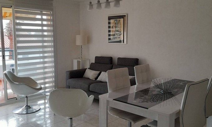 Valras-Plage Apartment | Appartement Type 3 Valras Plage à 300m de la Plage
