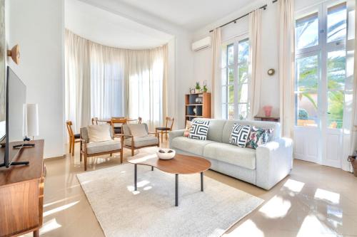 Agay Apartment | Appartement unique - 6 personnes - Clim Terrasse Parking Plages
