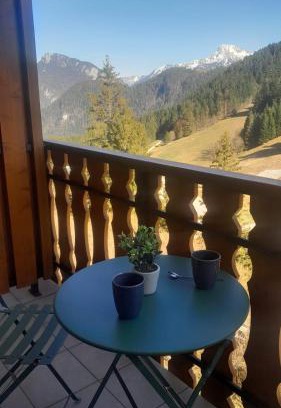 Station de Drouzin le Mont Apartment | Appartement vu sur la montagne