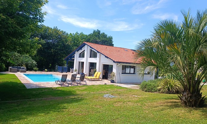 Arbonne Apartment | APPARTMENT IN A VILLA with HEATED PRIVATE SWIMMING POOL, 2500m2 ARBOROUS GARDEN