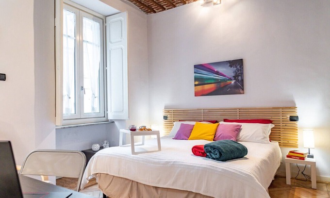 Roman Quarter Apartment | Apple House al Duomo by Wonderful Italy