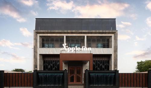 Pollachi Hotel | Apple Inn