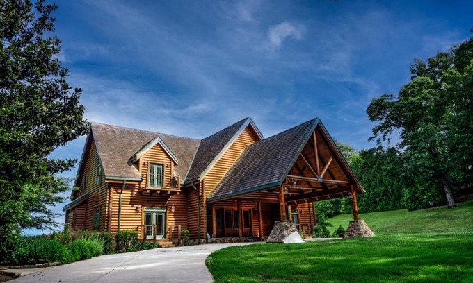 Banks County House | Apple Pie Lodge - Modern Luxury