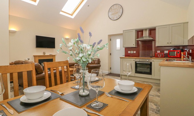 Dunnington Cottage | Apple Tree Cottage