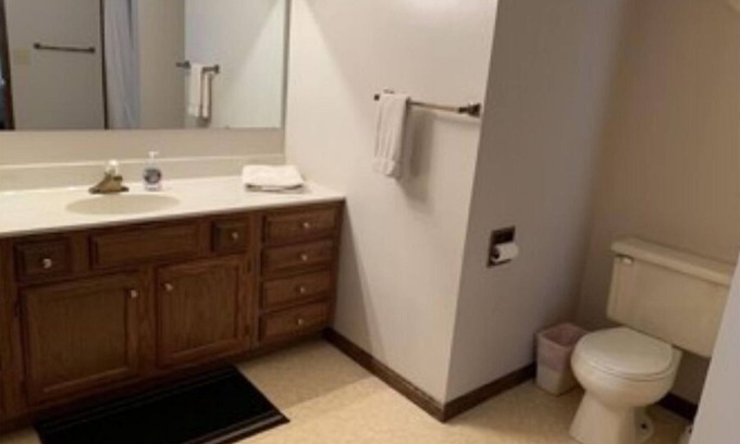 Apple Valley Condo | Apple Valley Lake, Pool and Beaches! Guest Passes available for a fee!