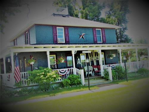 Custer Township Bed & Breakfast | Applesauce Inn Bed & Breakfast