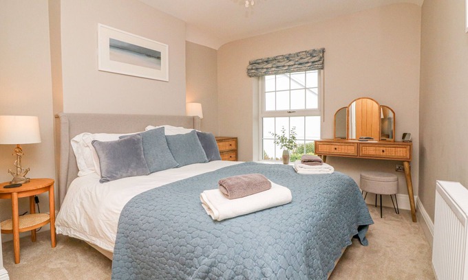 Westward Ho Cottage | APPLESTOW, pet friendly, luxury holiday cottage in Northam
