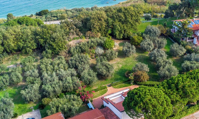San Vito Chietino Villa | Approdo - Four Bedroom Villa, Sleeps 8