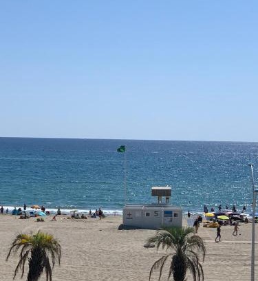 Le Grand Large Apartment | Appt cozy terrasse front de mer clim parking wifi