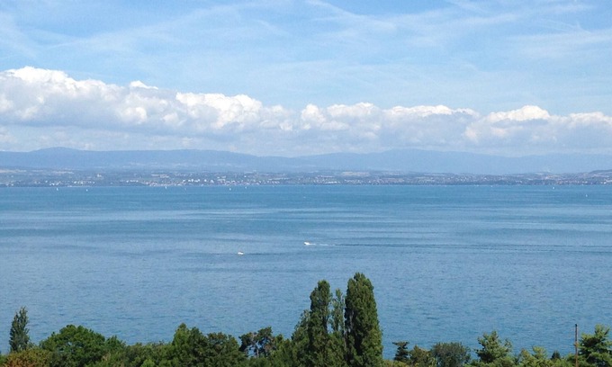 Publier Apartment | Appt F3 800m from Golf d'Evian, superb lake view in residence with swimming pool (4/6p)