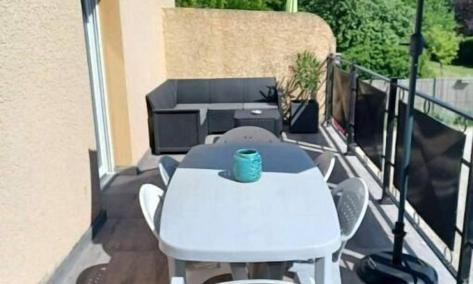 Giffaumont-Champaubert Apartment | Appt Familiale-lumineux-tout Confort Pour 6 Pers