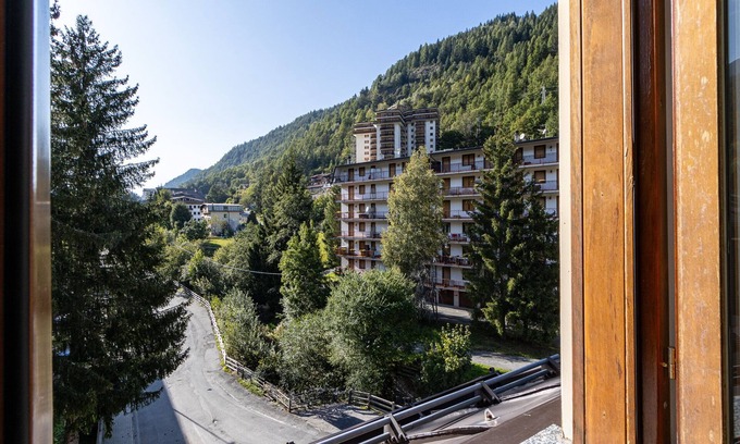 Corteno Golgi Apartment | [Aprica Panorama] Mountains and Ski Cozy Retreat Covered Parking