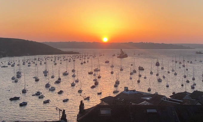 Mylor Churchtown Cottage | April Cottage