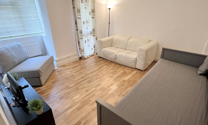 Chaucer Apartment | Aprt 10mins walk from The Shard!