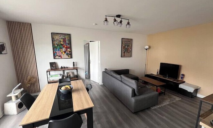 La Madeleine-Bellevue Apartment | Apt 1 bedroom 10 min from the historic center