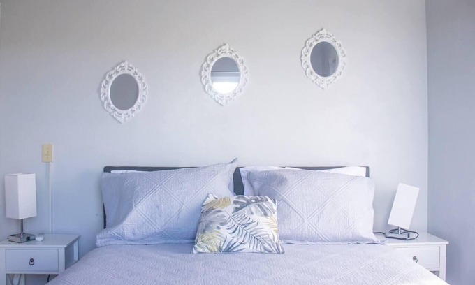 Saint John Parish Apartment | Apt 2 Stylish 2 bed cosy and comfortable