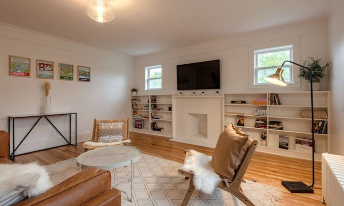 Wolfville Apartment | Apt 3 - Bright 2Bedroom Suite
