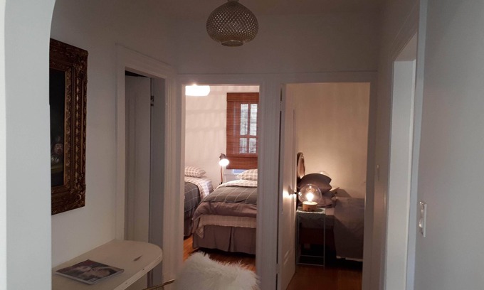 Sudbury Apartment | Apt#3: Charming 2-bedrm at the Royale on Cedar with WiFi. 13%hst & 6%MAT incl.