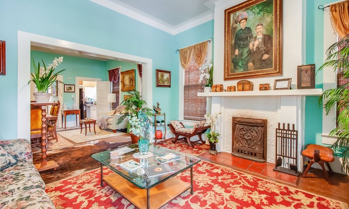 Tobin Hill Apartment | Apt #4 - Charming Apt near Riverwalk, Pearl Brewery, Trinity & Ft. same