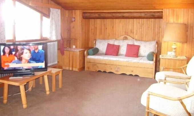 Cohennoz Apartment | Apt 6 pers. 70 sqm village center of Cernix. Exceptional view. At the foot of the ski slopes