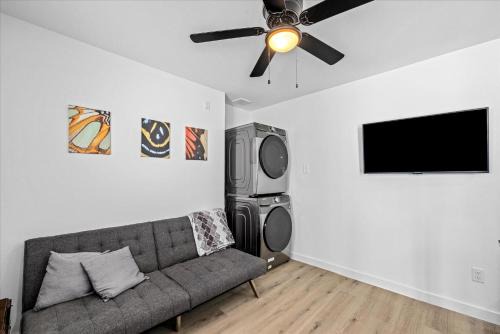 Northside House | Apt Near Midtown Downtown Wifi Games Pets Tv