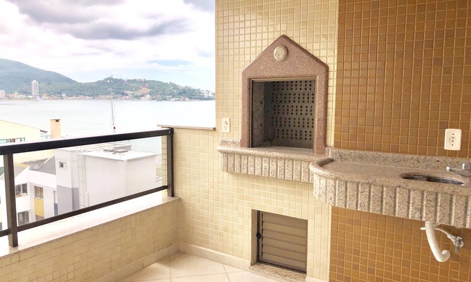 Centro Apartment | Apt NEW Itapema - Sea View - Pe in the sand - 8 people