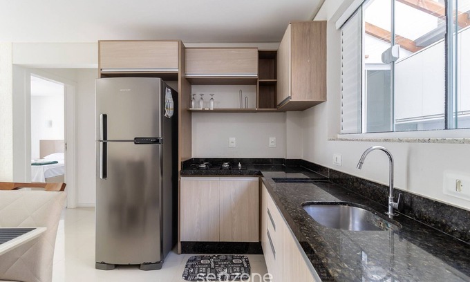 Nacoes Apartment | Apt w Balcony in a Privileg Location in BC Bfh0101